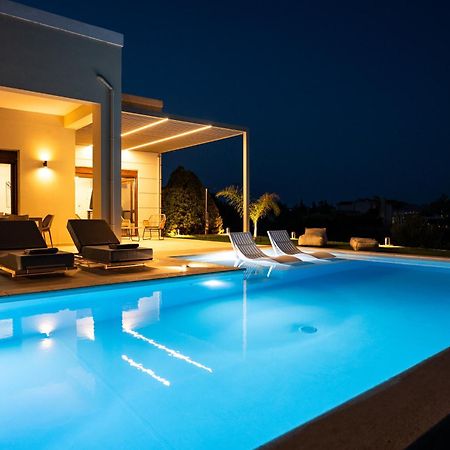 Bay Overlook Villa Korakiai ภายนอก รูปภาพ